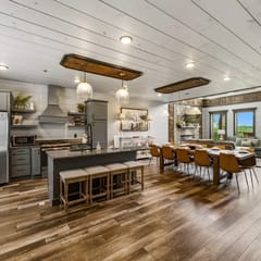 6BDR Cabin ~ Heated Pool l Arcade Games l Theater