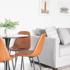 Cozy Beach Retreat l Steps from Ocean l Top Floor