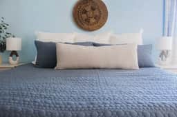 Pet friendly | 5 min walk to sand | full kitchen - Image 2