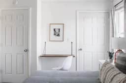 Cozy condo steps from the beach - Image 5