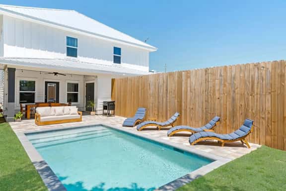 4BDR~Luxury Beach House l Pool l Steps 2 PCB Beach - Image 1