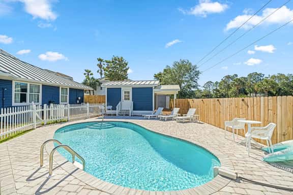 Luxury Beach House with Private Pool - Image 1