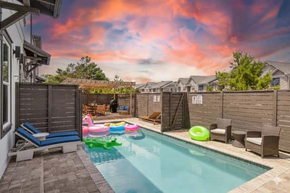 Luxury Retreat with Private Pool l Sleeps 28 - Image 1