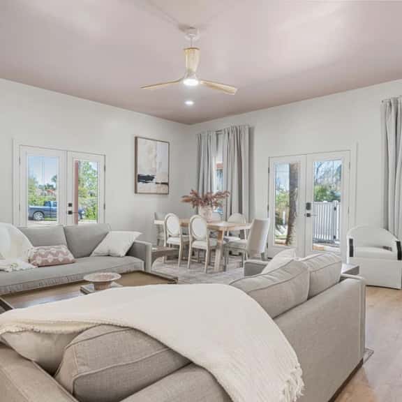 Spacious 3 Bed Home with Pool in Destin - Image 1