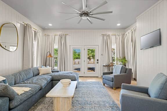 12BDR Luxury Estate For Large Groups - Image 5