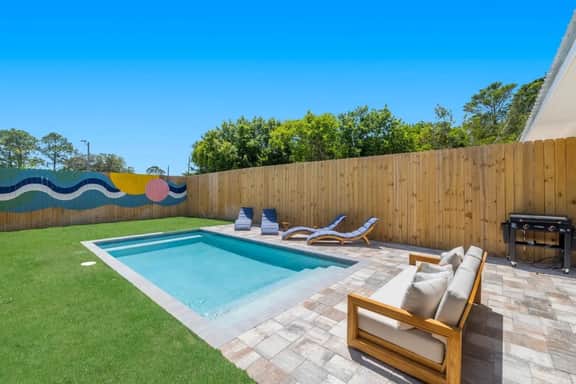 4BDR~Luxury Beach Home l Steps 2 Panama City Beach - Image 4