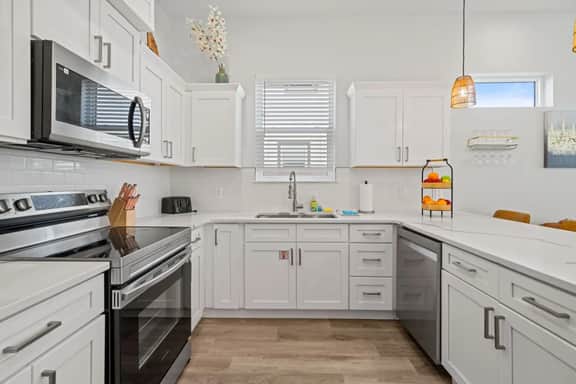 5BR Luxury Retreat with Heated Pool - Image 3