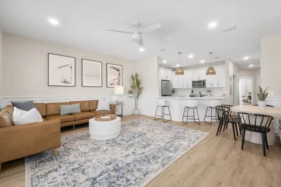 8BDR - Luxury Home l Steps from Ocean l 2 Pools - Image 5