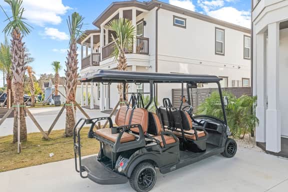 Luxury Duplex Steps from the Beach - Image 4