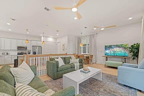 Vibrant Beach House with Private Pool - Image 5